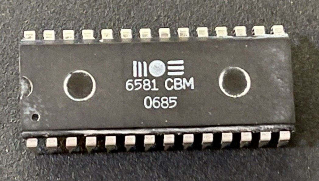 MOS 6581 SID chip for Commodore 64 - Tested and Working / US Seller