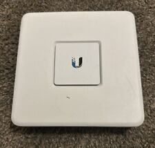 Ubiquiti Networks UniFi Security Gateway (USG) - White picture