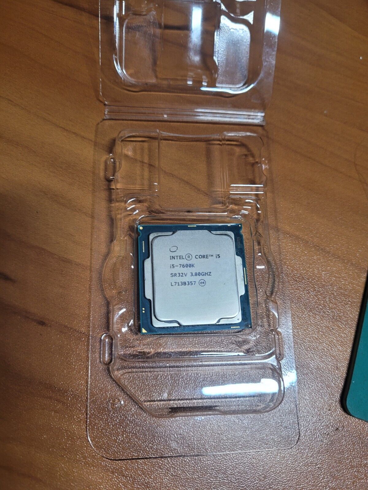 Intel Core i5-7600K 3.8 GHz Quad-Core (BX80677I57600K) Processor