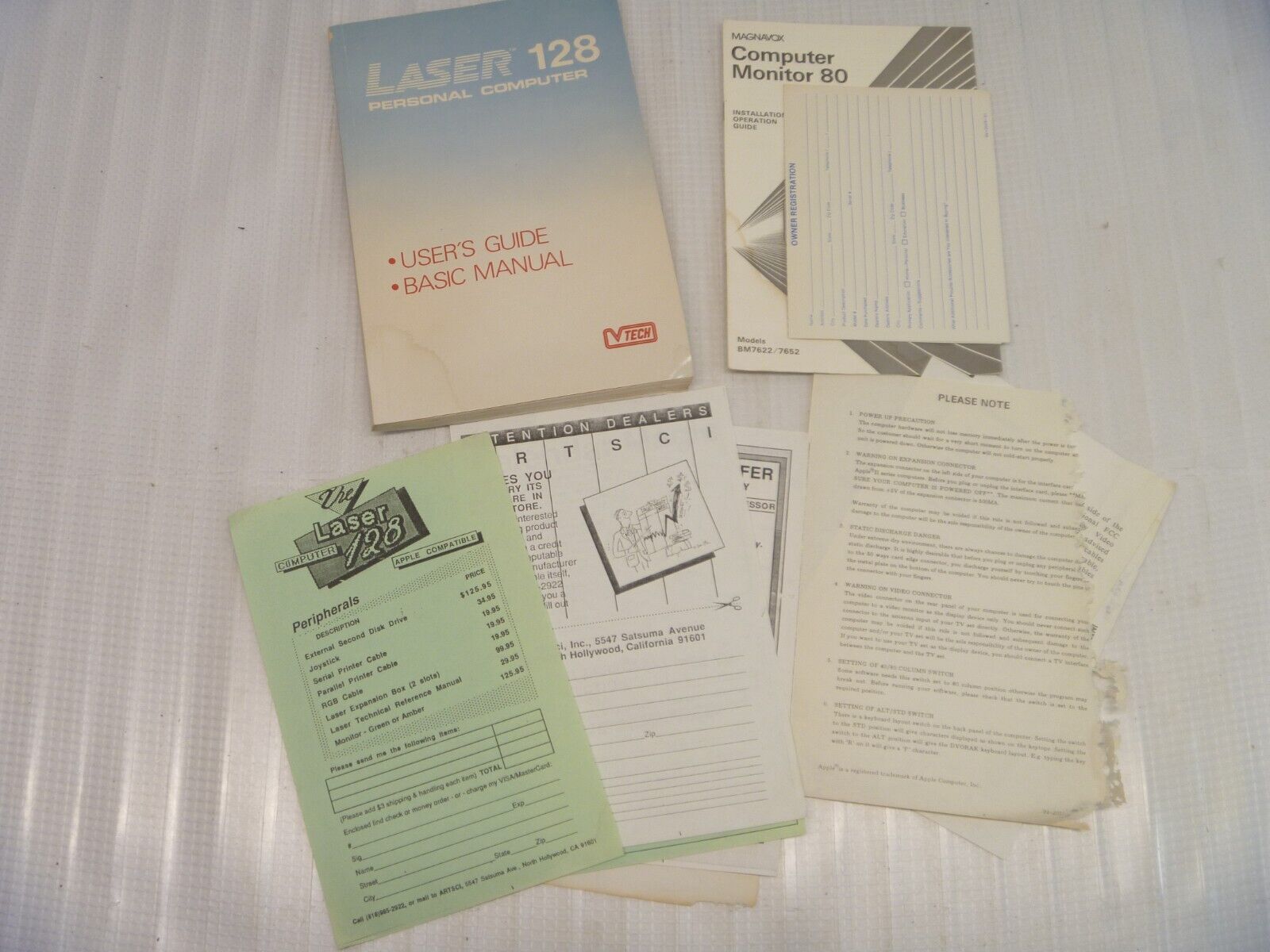 VINTAGE PC  1986 VTECH LASER 128 PERSONAL COMPUTER USER’S MANUAL APPLE II CLONE