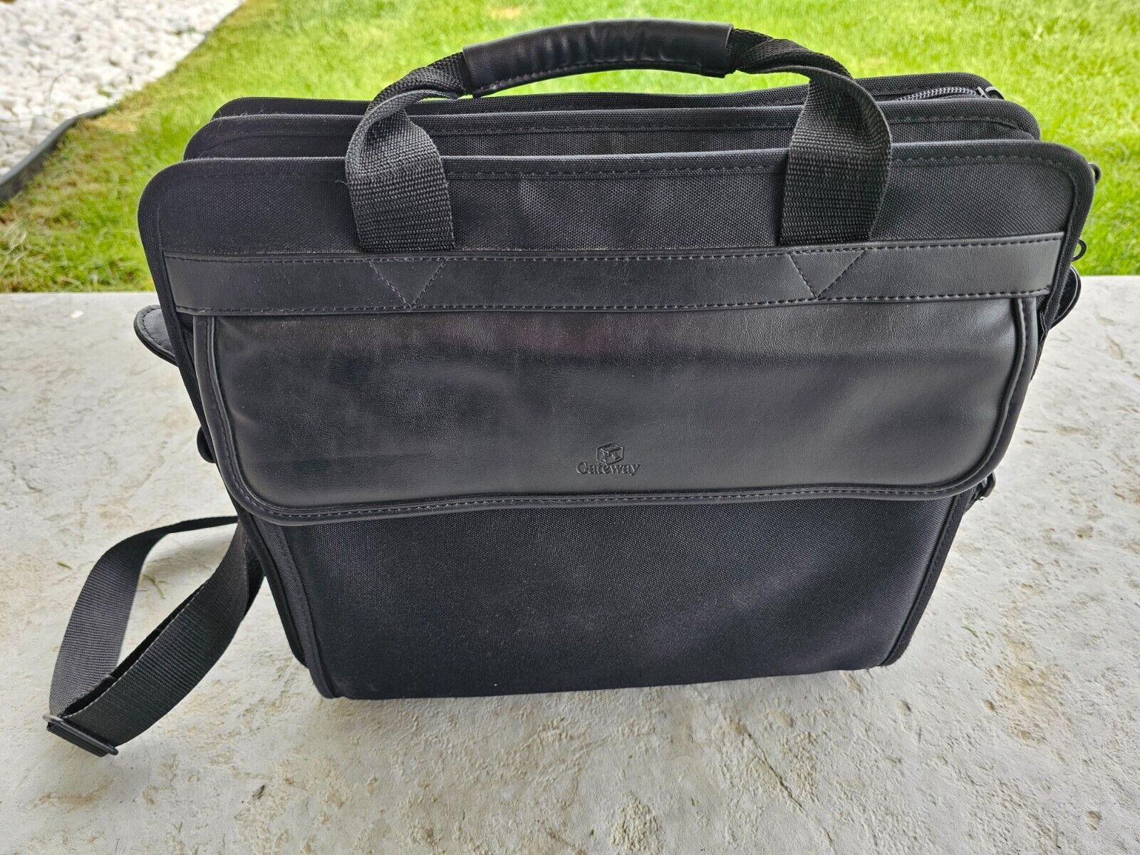 Gateway Laptop Bag Carrying Case 15” w/ Shoulder Strap - Vintage