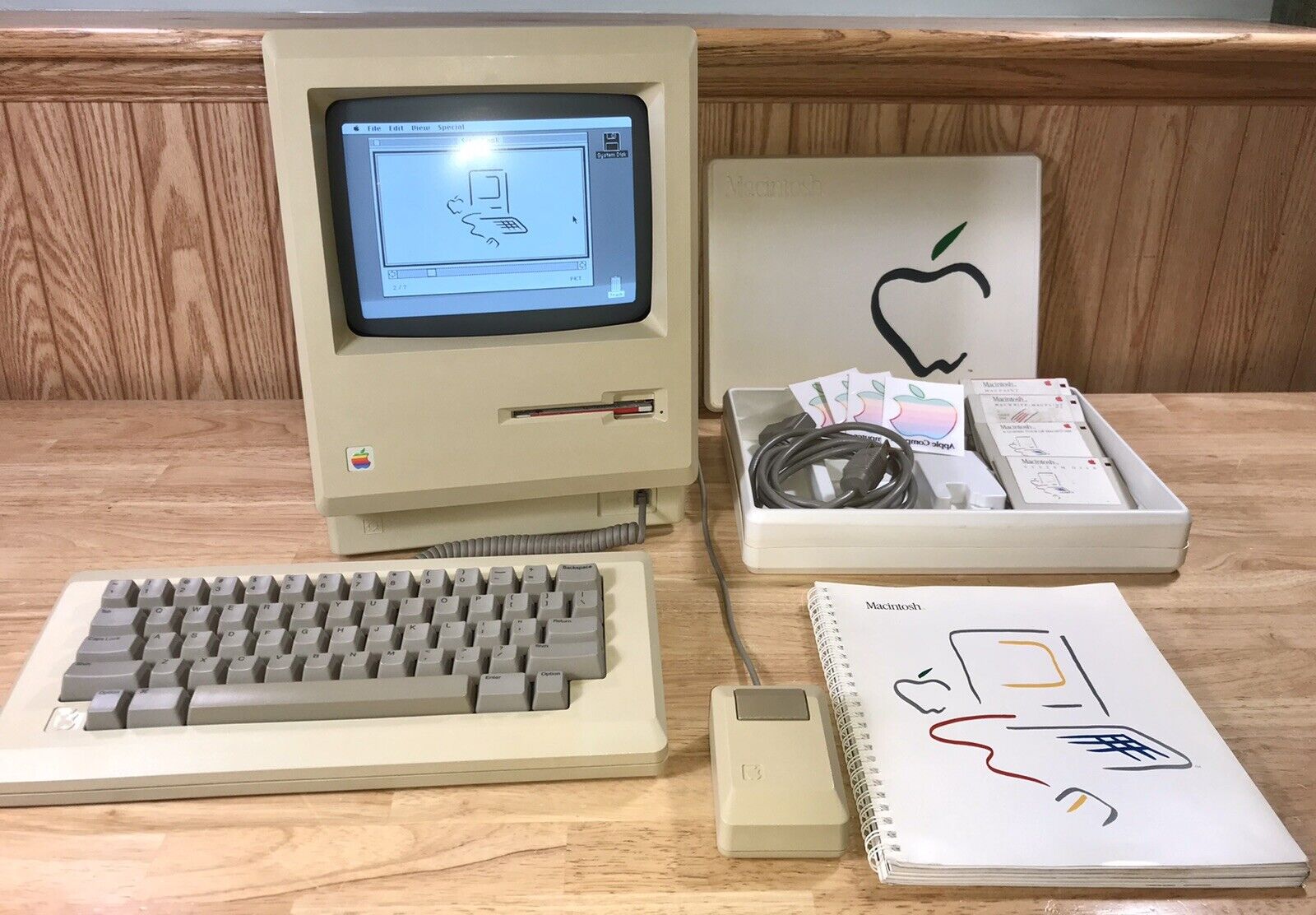 1984 APPLE MACINTOSH 128K FIRST MAC Model M0001 + PICASSO KIT All WORKING NICE