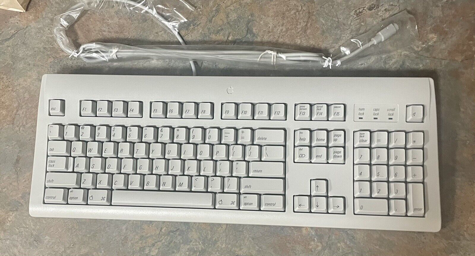 Vintage Apple AppleDesign Keyboard Model M2980 BRAND NEW