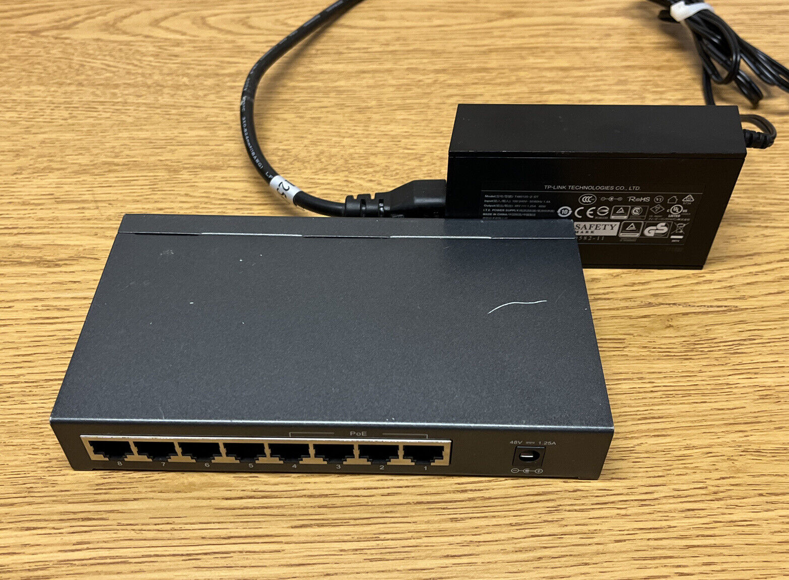 TP-Link TL-SG1008P 8 port gigabit w/ 4 POE switch