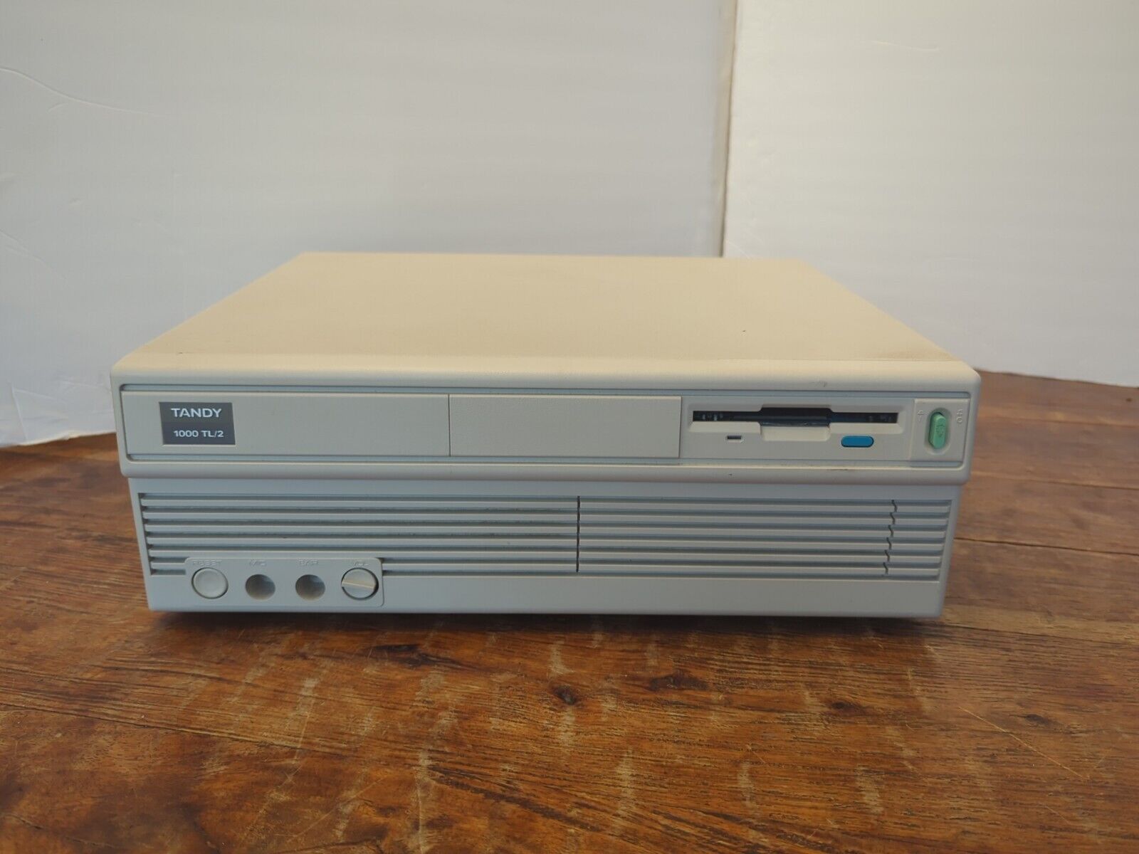 Vintage Tandy 1000 TL/2 Personal Computer 25-1602 - No Keyboard Or Monitor