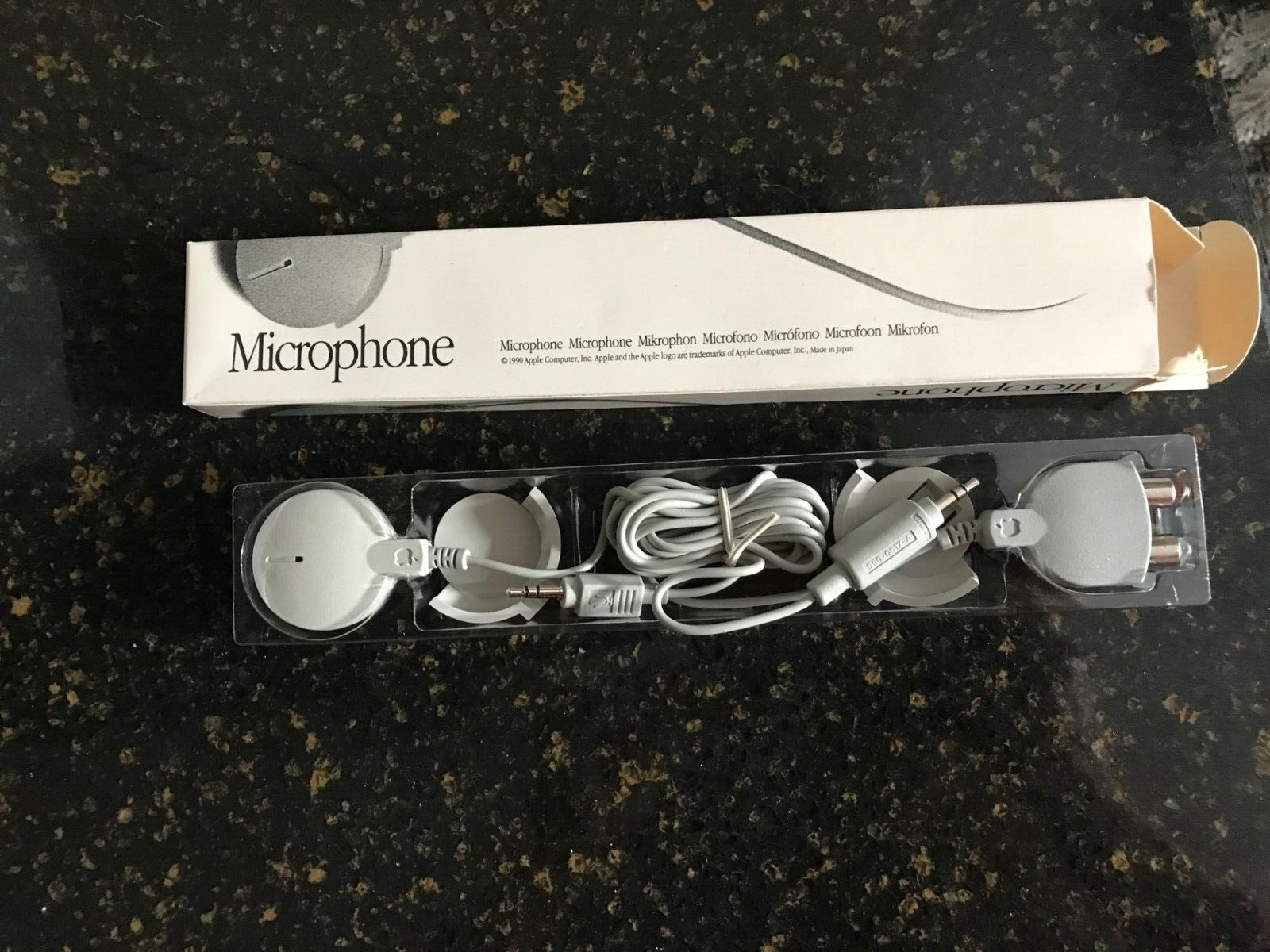NEW IN BOX Vintage 1990 Authentic Apple Computer Gray Microphone 1990