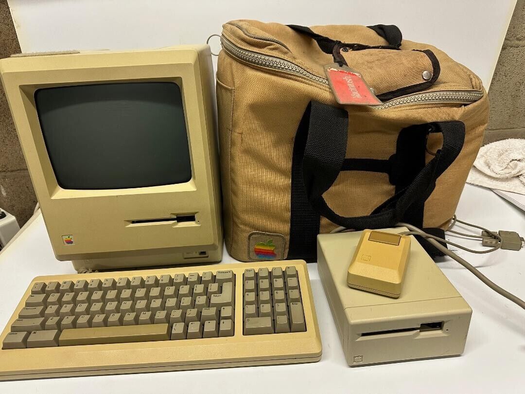 Apple Macintosh 128k M0001  1st Mac 1984 Complete Bag Software