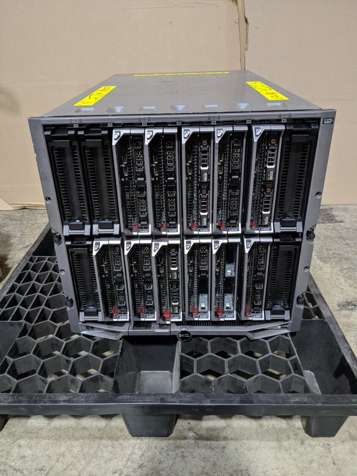 Dell PowerEdge M1000E 11x M710HD Dual Xeon X5670 Server Blades 1,728GB RAM 4.8TB