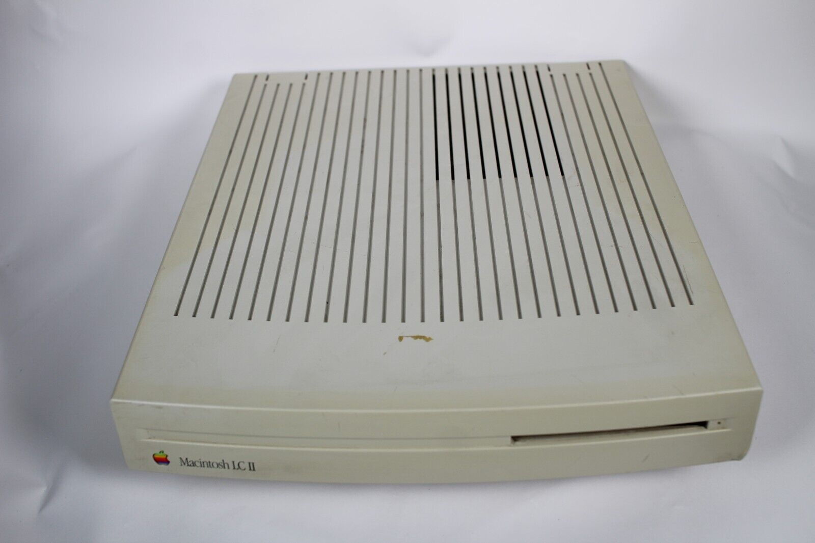 Vintage Apple Macintosh LC II M1700 Desktop Computer-Parts Only *NO POWER  DEAD*