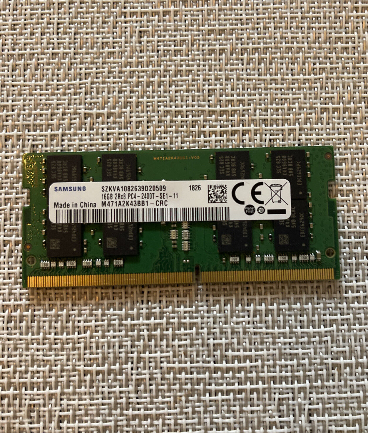 Samsung 16 GB PC4-19200 (DDR4-2400T) Laptop Memory RAM 16GB