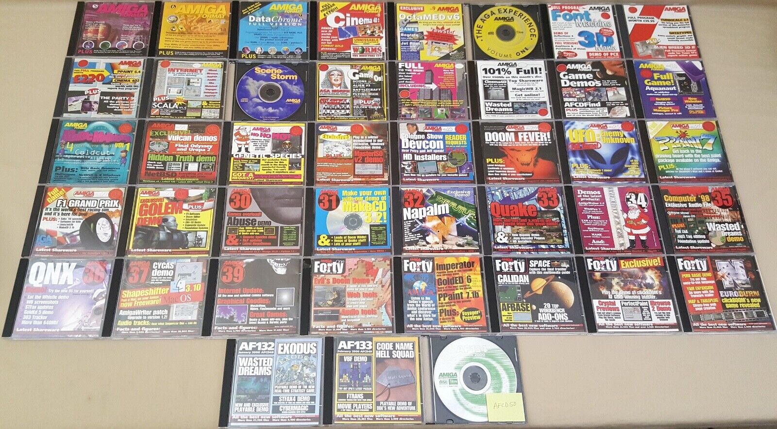 HUGE LOT of (43) Amiga Format Magazine CDs in Jewel Cases ©1996-2000 3000 4000
