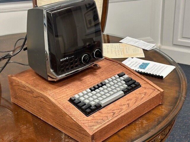 Apple 1 Replica including Vintage Monitor, Case & Manual SIGNED BY STEVE WOZNIAK