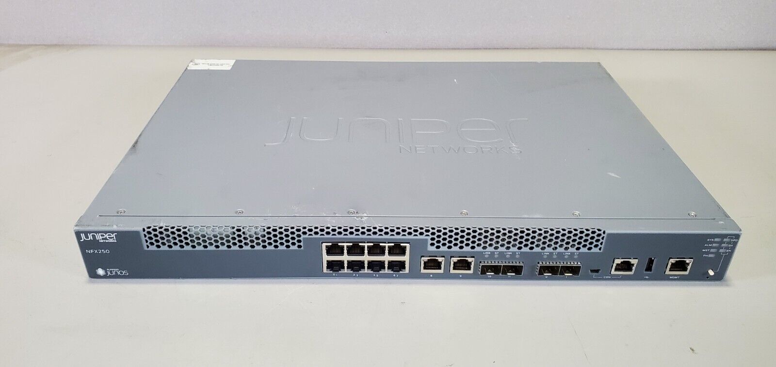 Juniper NFX250-S1 Network Services Platform vSRX Virtual Firewall
