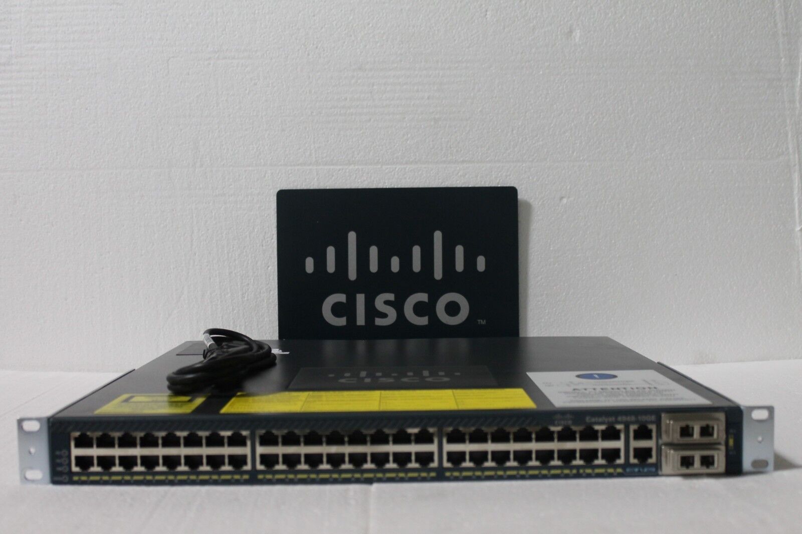 Cisco WS-C4948-10GE-S 4948-10GE 48 Port Gigabit +10GB Switch w single AC 15.0 OS