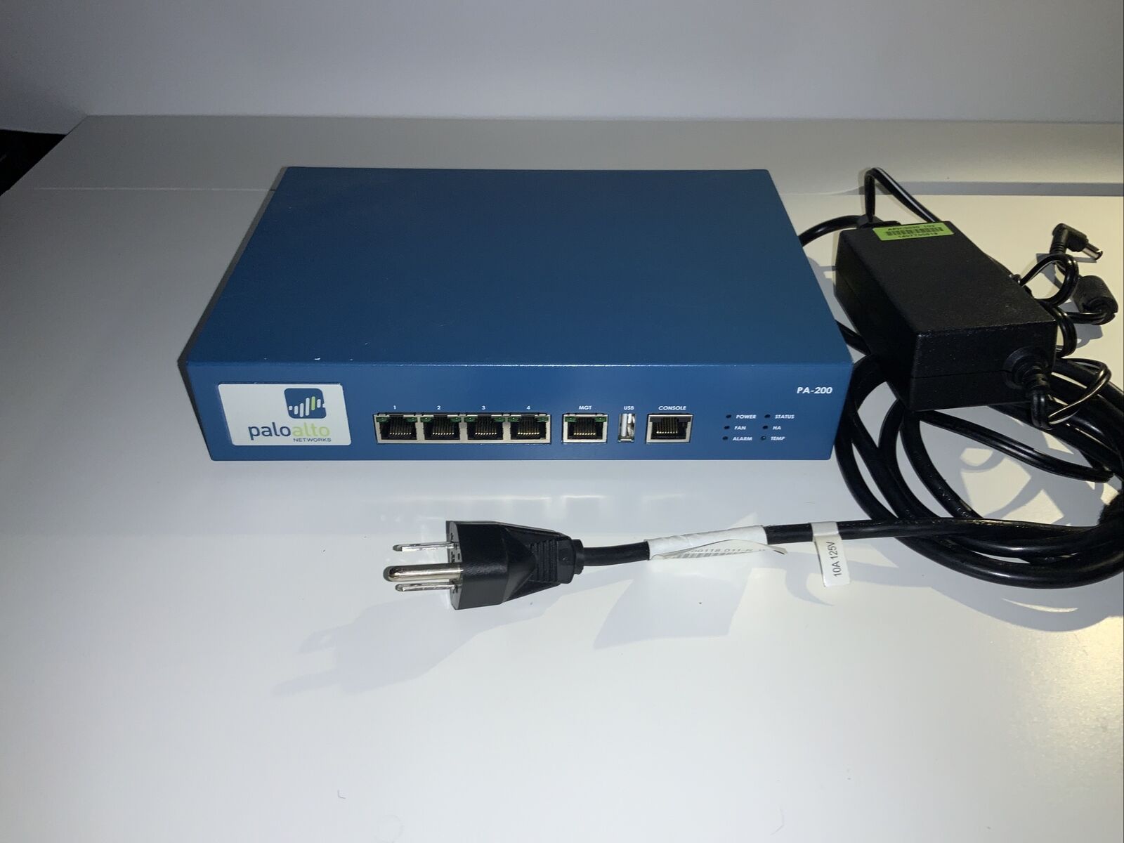 Palo Alto PA-200 Network Security Appliance w/ AC Adapter