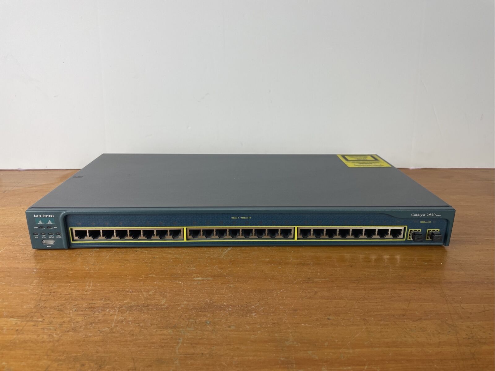 Lot of 8 Cisco Catalyst WS-C2950SX-24 24-Port 10/100 Managed Ethernet Switches