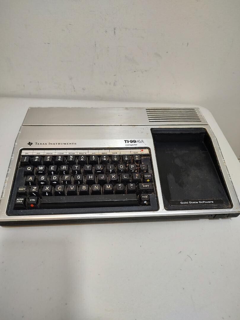 Vintage Texas Instruments Ti-99/4A Home Computer for parts/repair