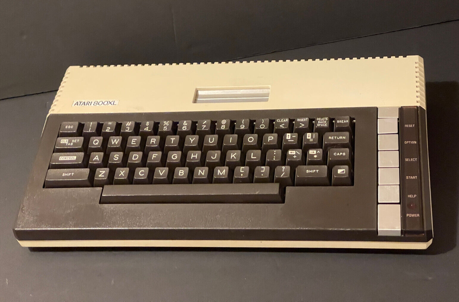 Atari 800XL Vintage Home Computer PreOwned in Very Good Condition