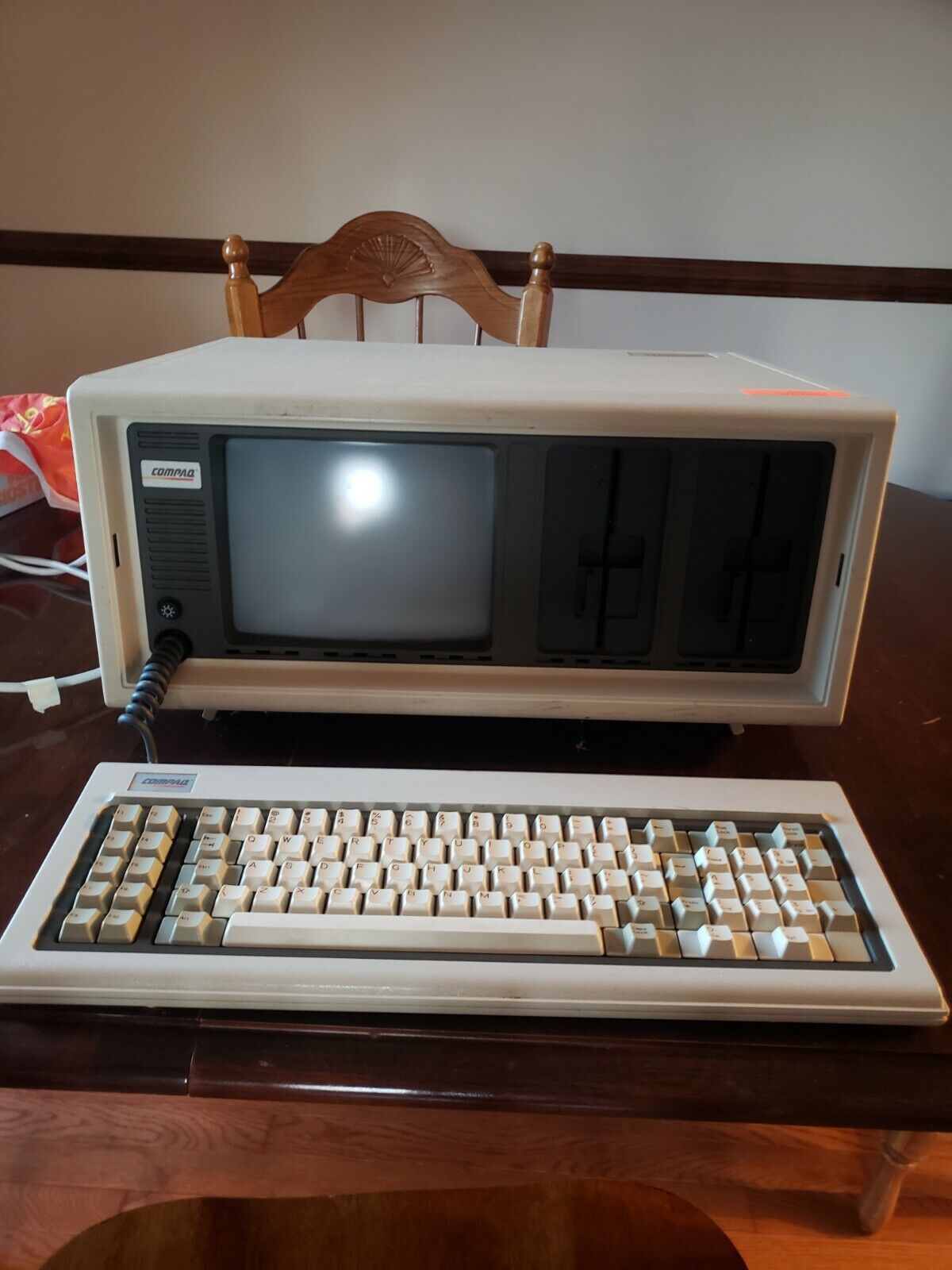 Rare Vintage COMPAQ Portable Briefcase Computer