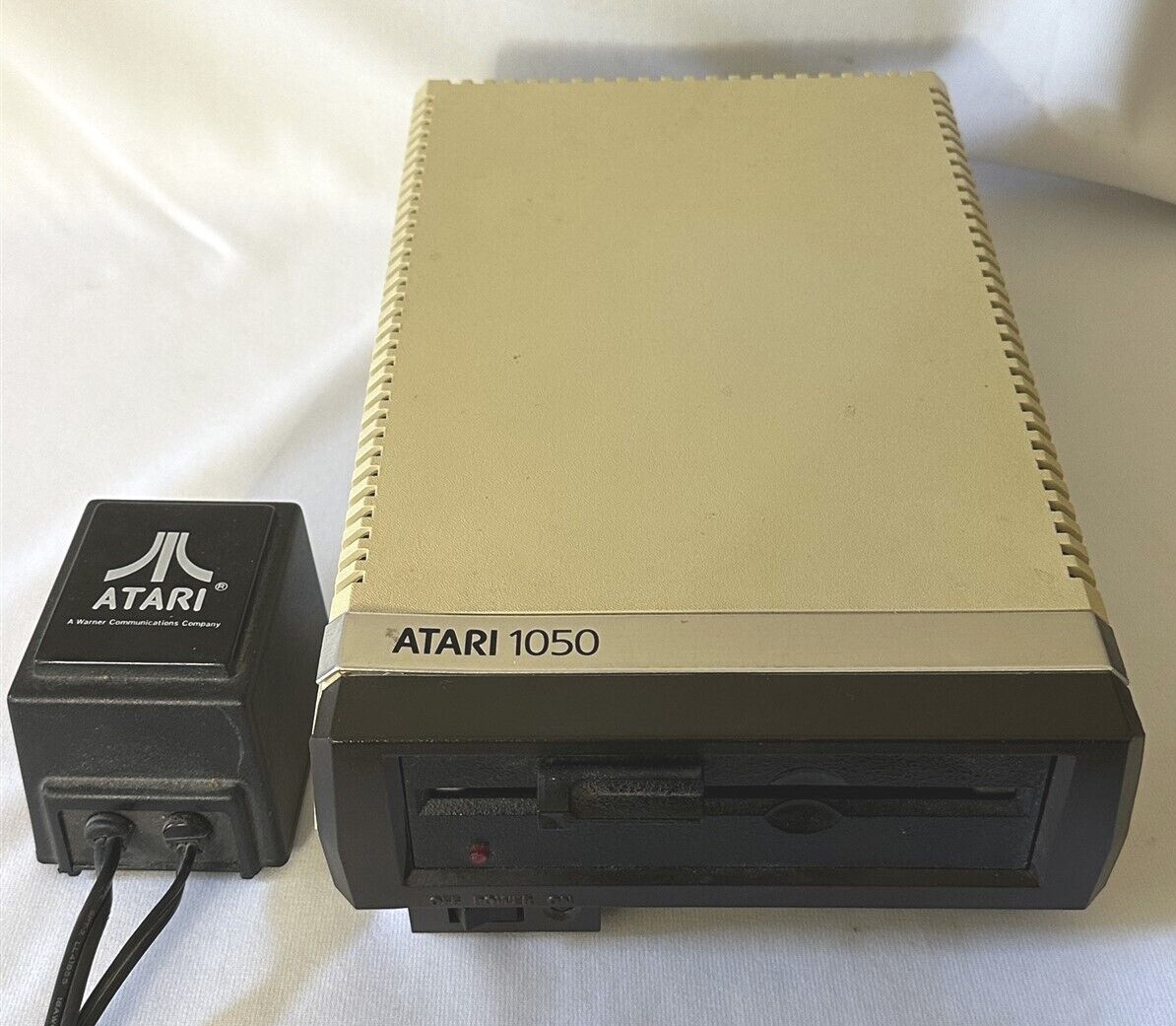 Vintage Atari 1050 Disk Drive with Atari C017945 Power Supply ~ Powers ON