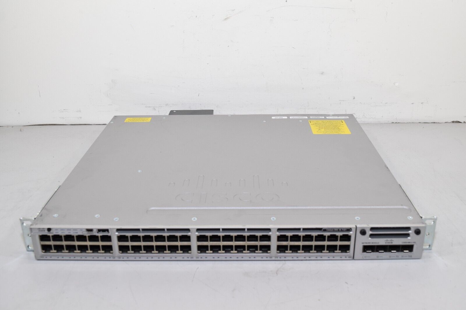 Cisco Catalyst 3850 EDU-C3850-48F-L 48 Port PoE+ Switch w/ C3850-NM-2-10G