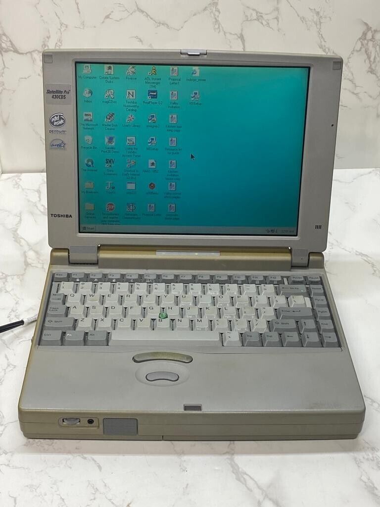 Vintage Toshiba Satellite Pro 430 CDS Model No PA1230U Windows 95 Laptop