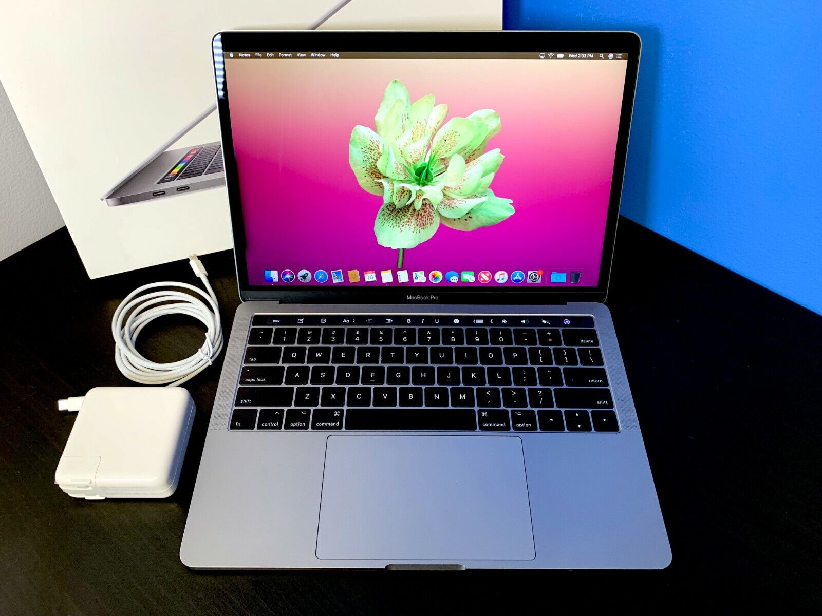 2018-2019 Apple MacBook Pro Touch Bar 13