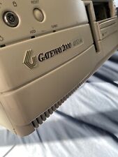 Vintage Gateway2000 4DX2-66 Desktop Computer As is turns on picture