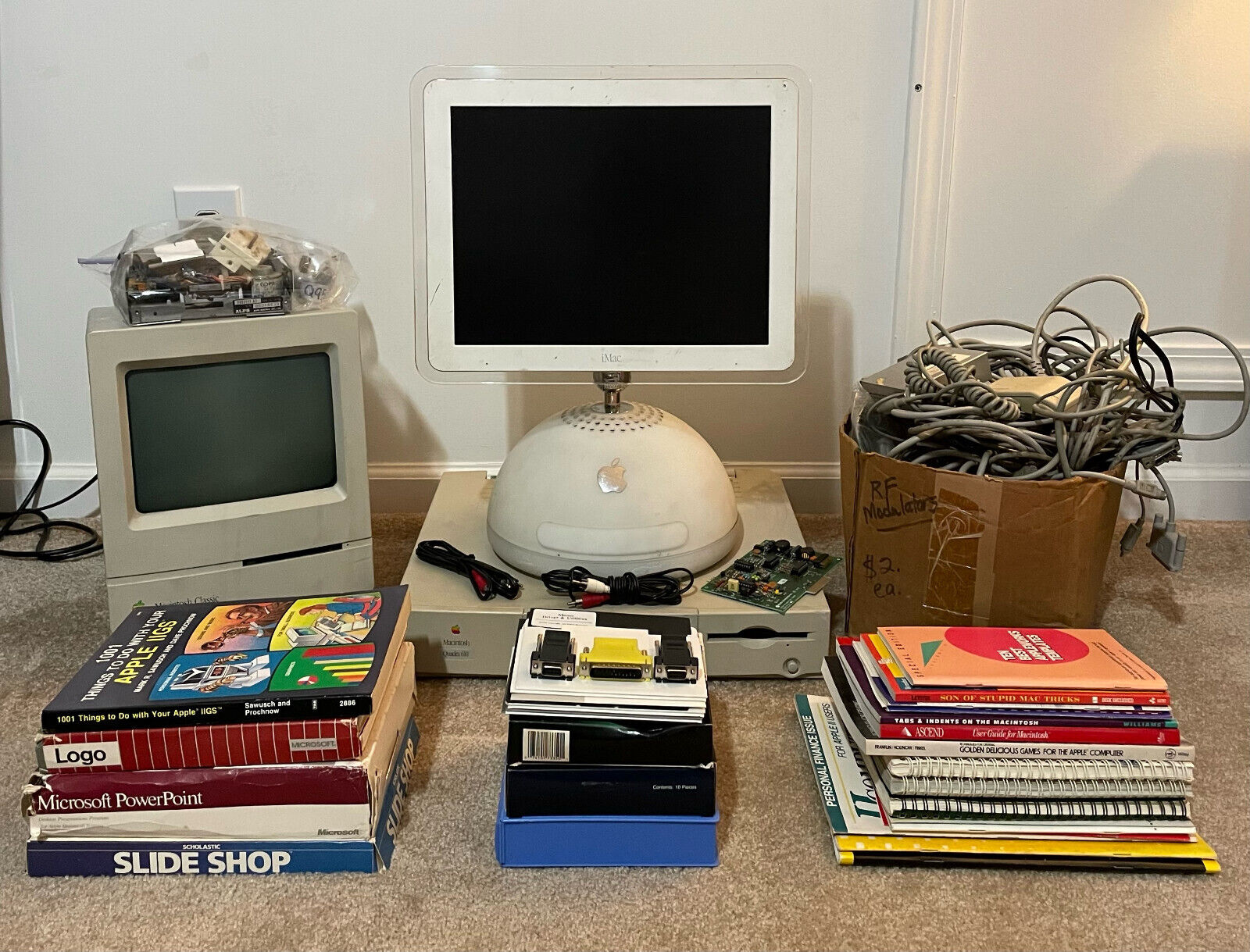 Lot of Vintage Apple Macintosh Computers, Manuals, and Software