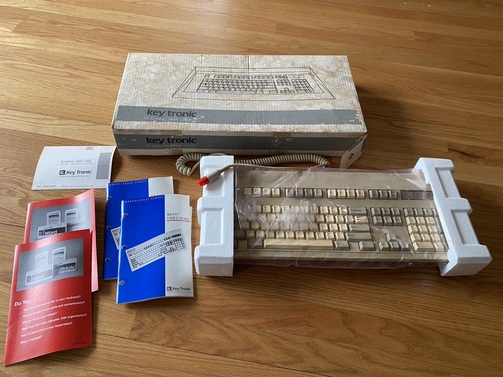 Vintage Key Tronic Computer Keyboard Box Books Connector UNTESTED Kb101