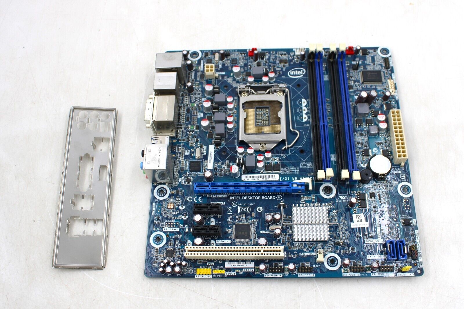 Intel DH67VR LGA 1155 MicroATX DDR3 USB 3.0 Desktop Motherboard With I/O Shield 