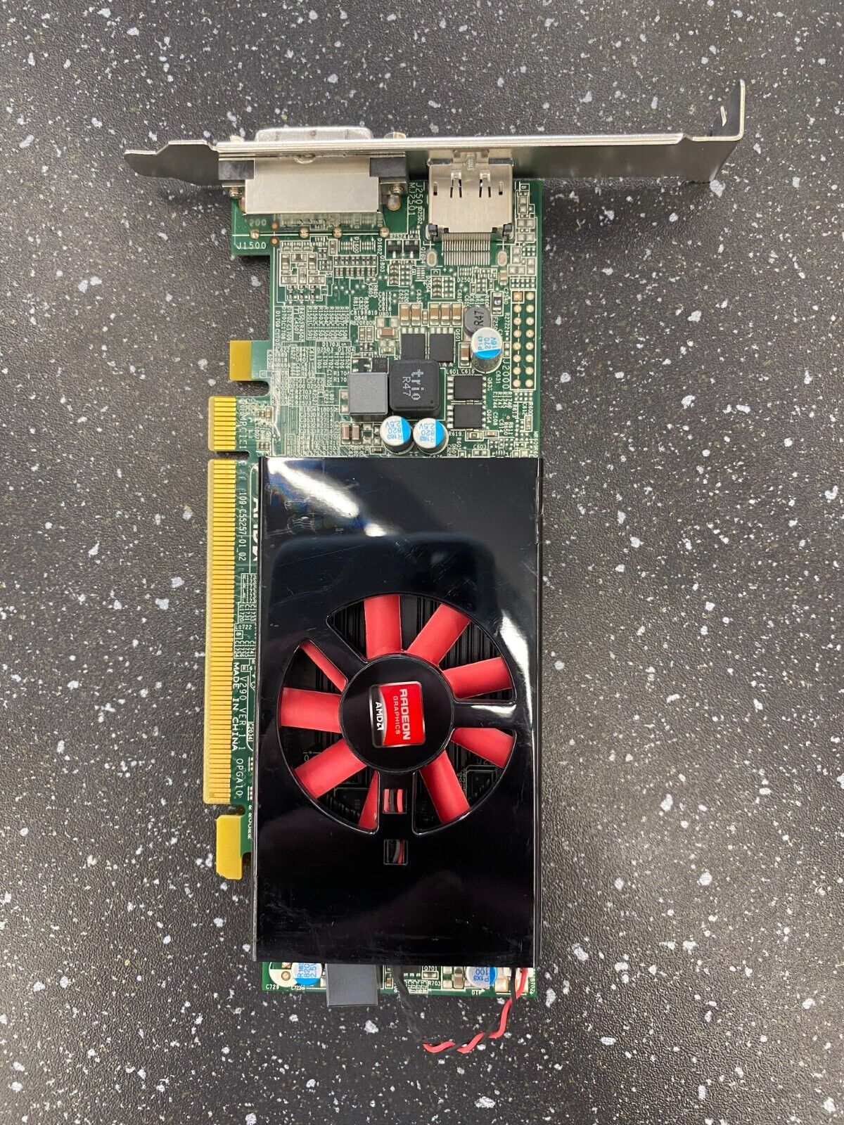 Dell AMD Radeon HD 8570 1GB DDR3 Graphics Card - DVI, Displayport