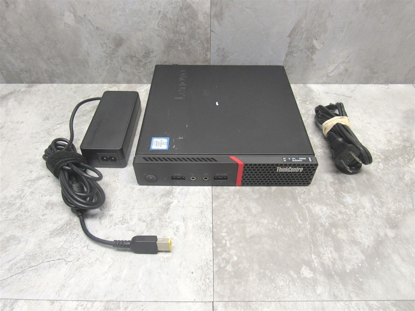 Lenovo ThinkCentre M900 Tiny Core PC Computer - i5-6500T 2.5GHz 8GB + Adapter