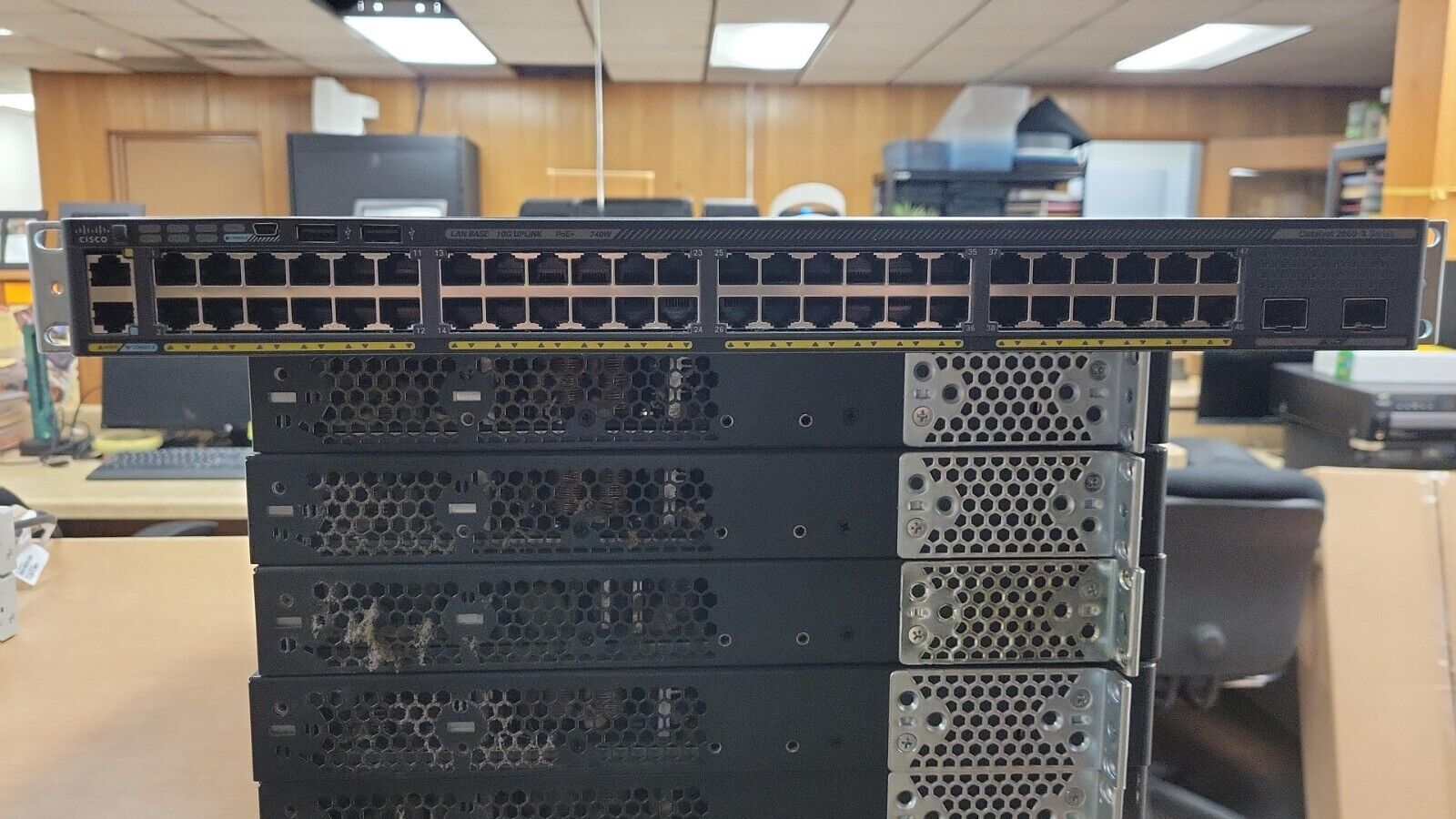 Cisco Catalyst 2960 (WS-C2960X-48FPD-L) 48 Ports Rack Mountable Switch