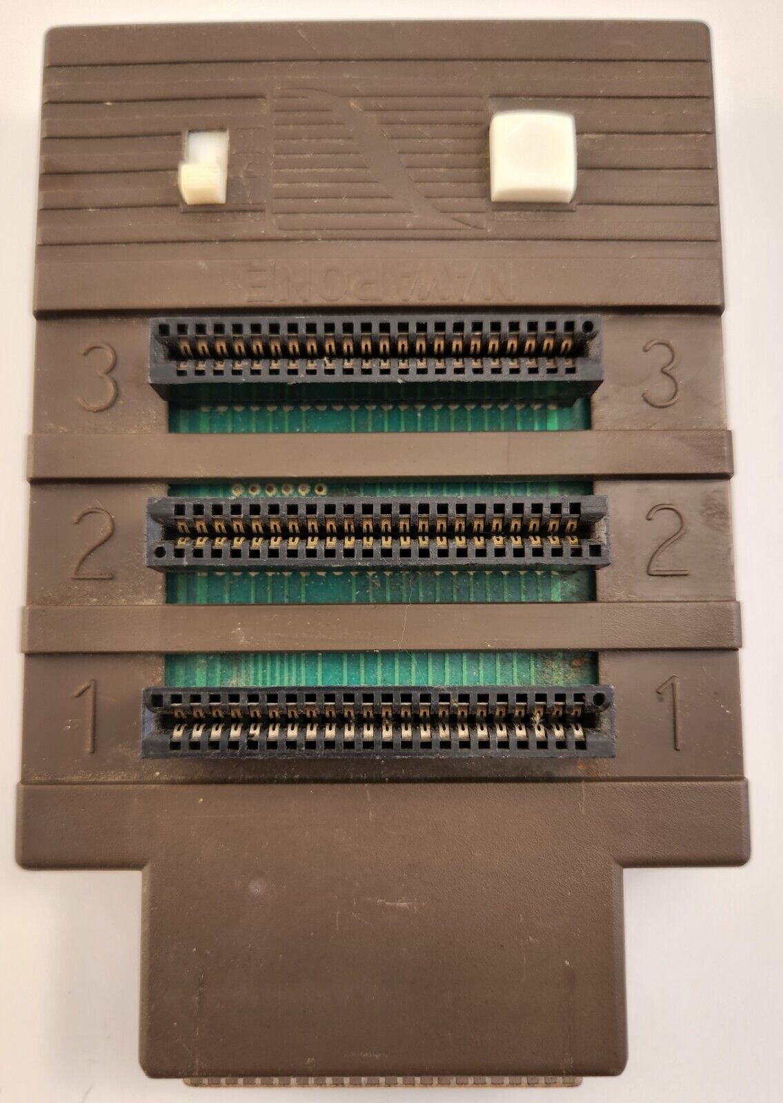 Vintage Commodore 64 - 3 Slot Cartridge Port Expander Switch - Navarone C64
