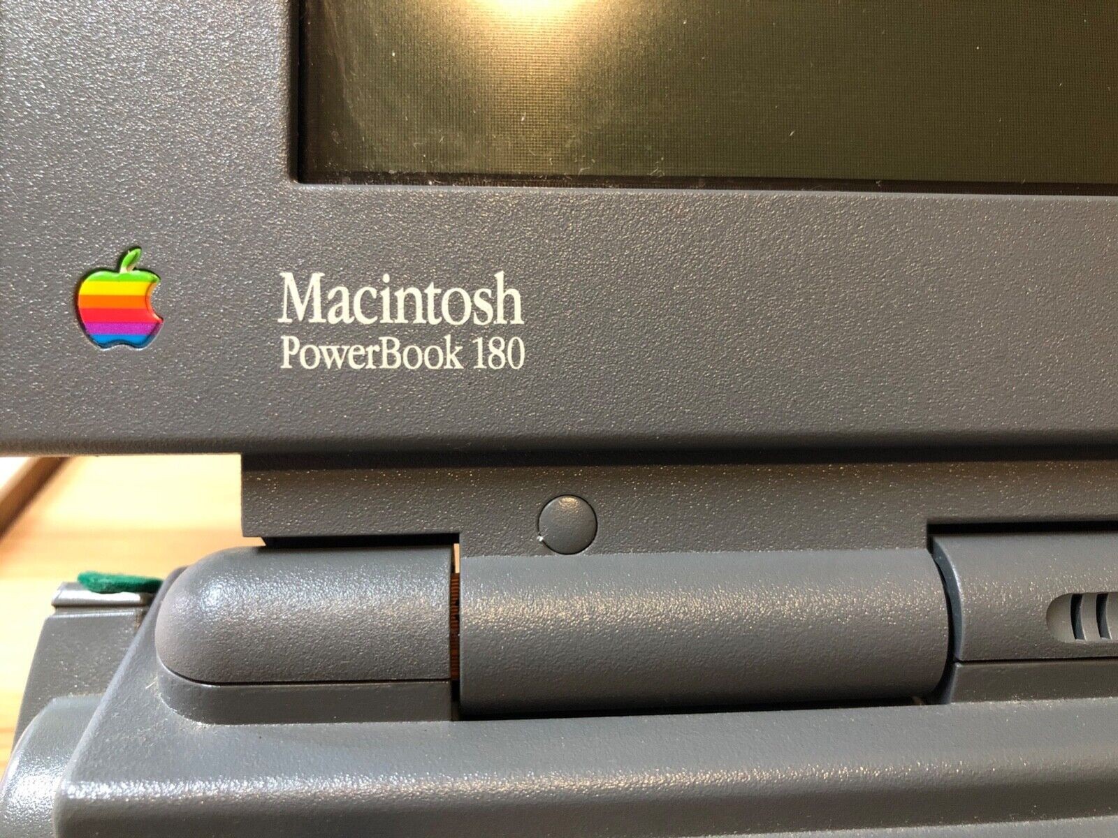 Beautiful Vintage Macintosh Powerbook 180, RAM 8MB, HDD 70MB - Works Great