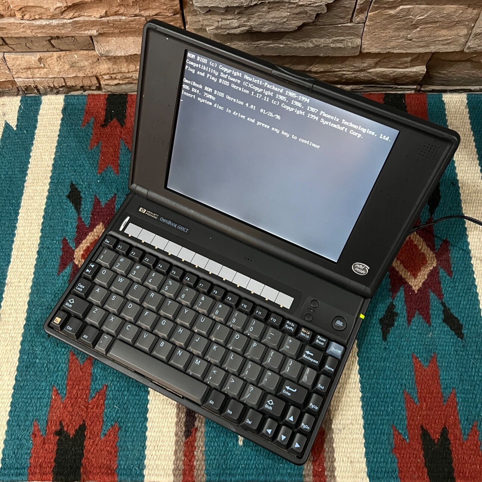 Vintage HP Omnibook 600CT Sub-Notebook Laptop • Intel 486 DX4 75mhz • 8MB RAM