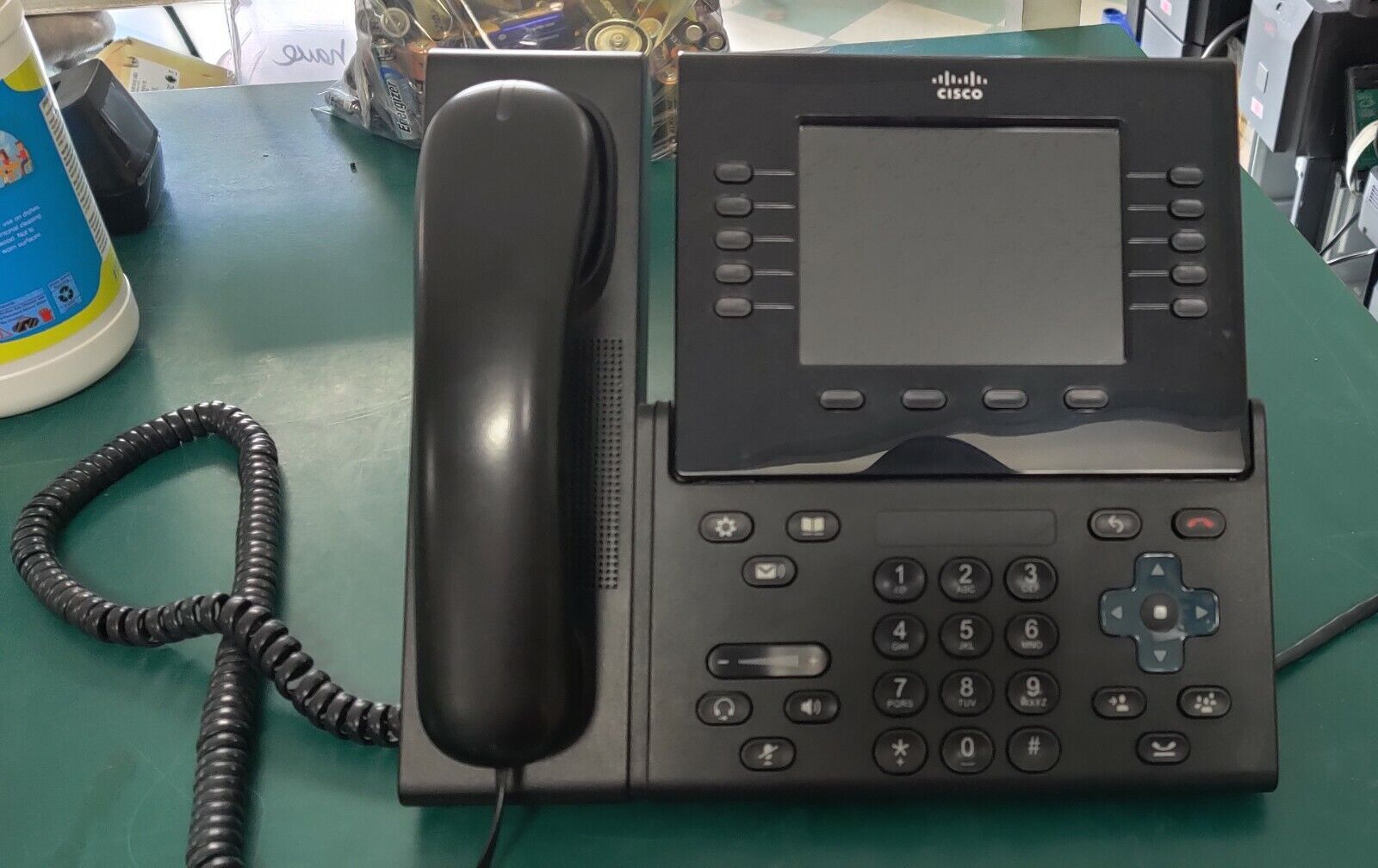 Used  Cisco CP-8961 VoIP phone