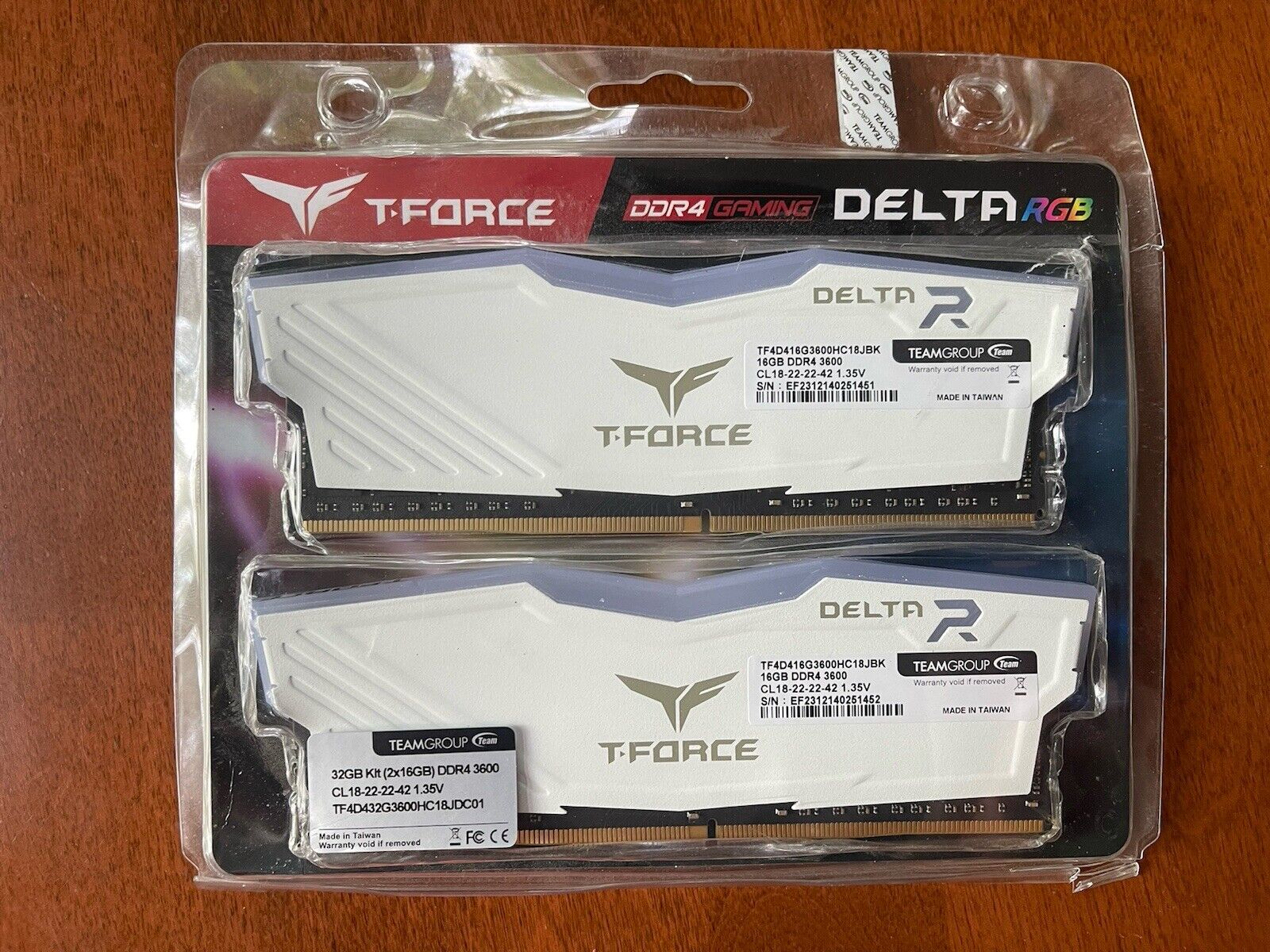 TEAMGROUP T-Force Delta 32GB Kit (2x16GB) DDR4 3600 CL18-22-43 1.35V