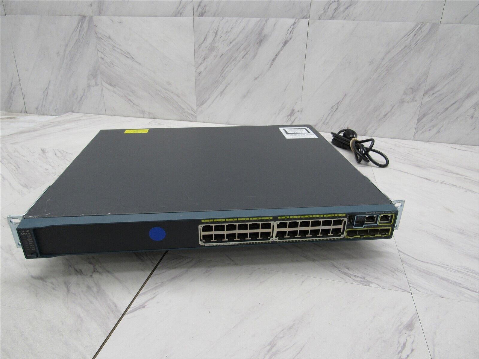 Cisco Catalyst 2960-S Series Gigabit PoE+ 24-Port Network Switch + 4x SFP + Ears