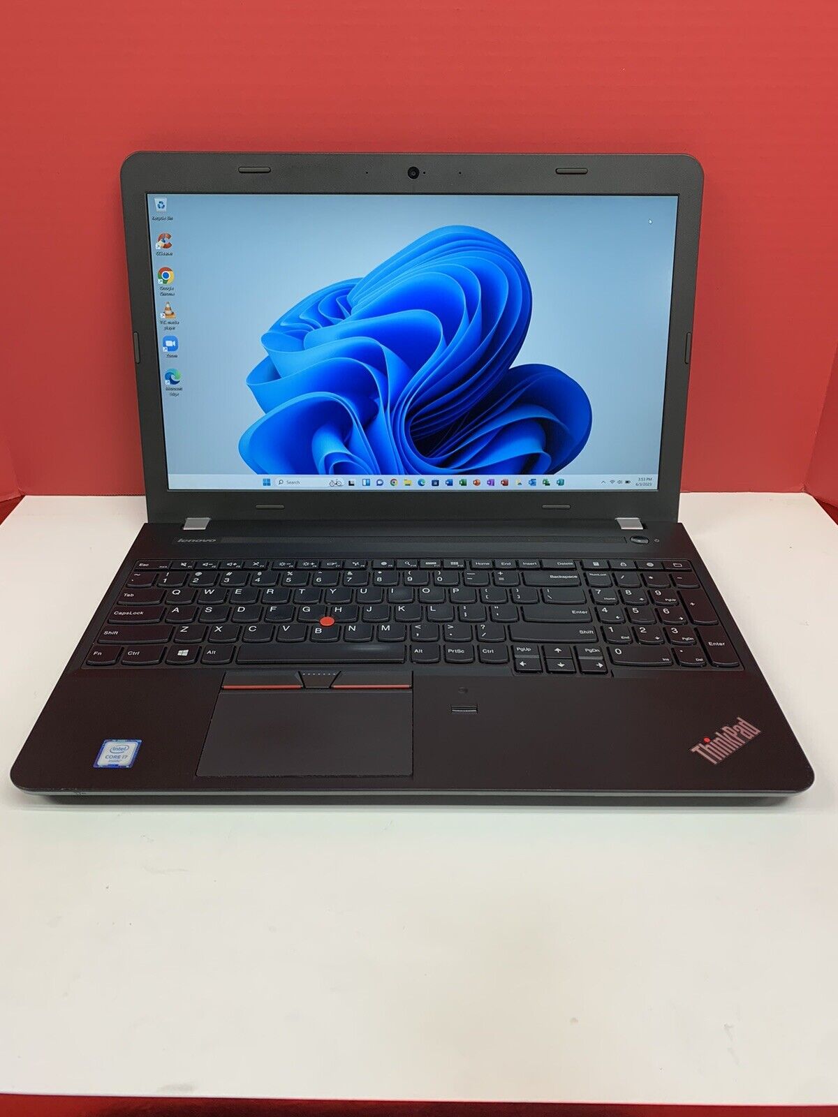 Lenovo ThinkPad E560 15.6” i7 2.5GHz 16GB RAM 256GB SSD Windows 11 Pro 