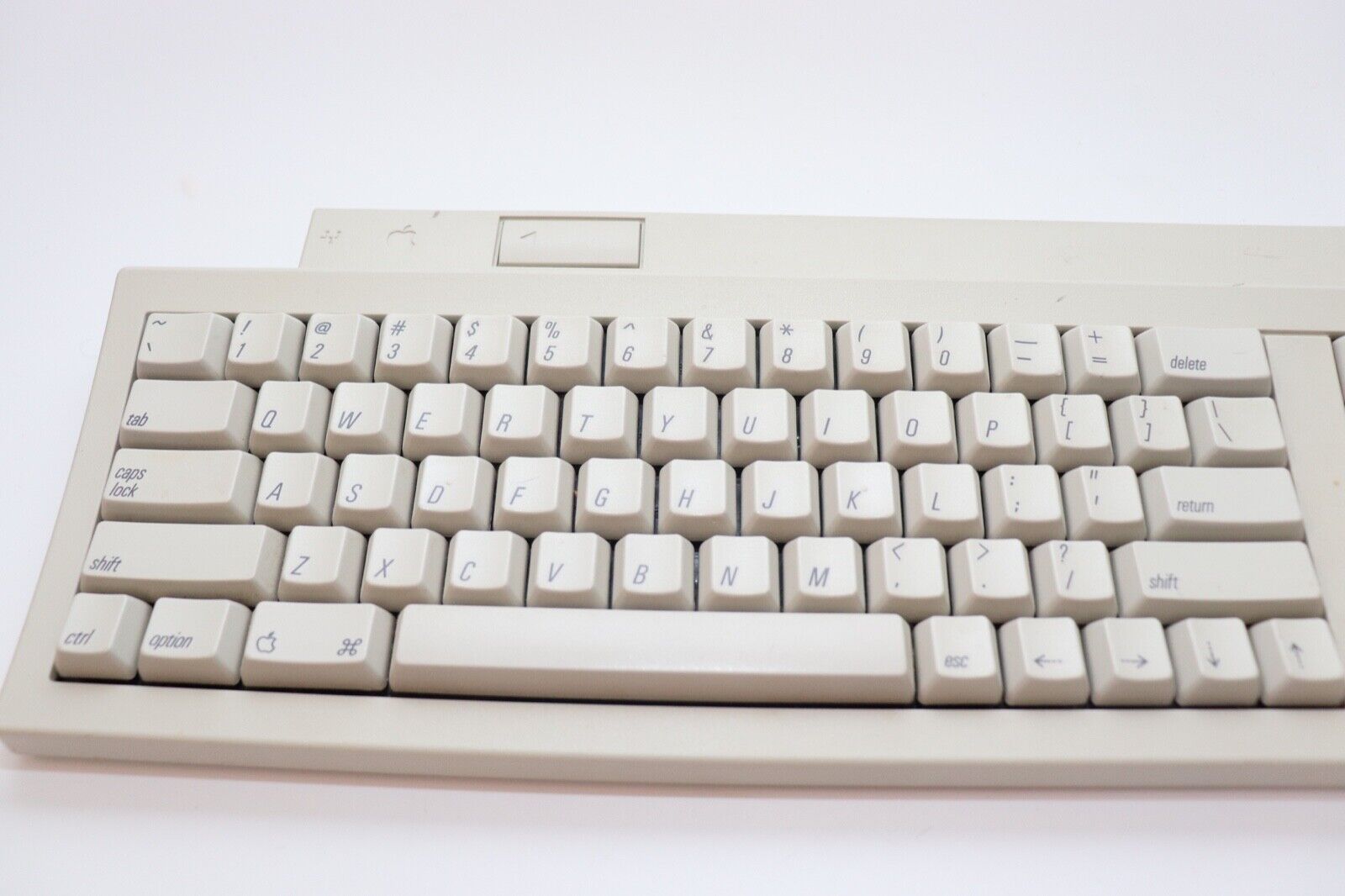 Apple Keyboard II ADB Macintosh M0487 For Vintage Mac Computer For Parts