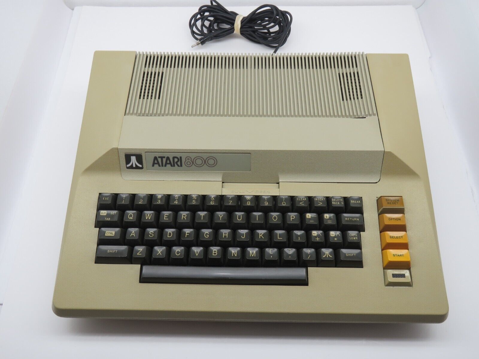 Atari 800 Vintage Home Computer with BASIC (version A) No Power Supply NTSC