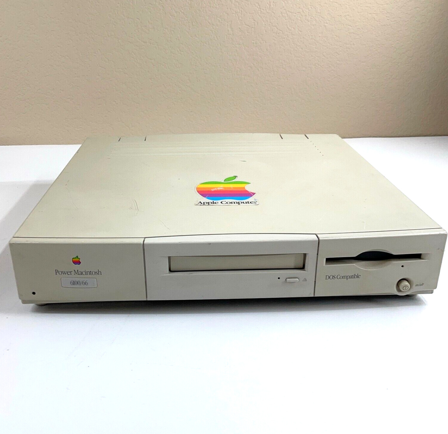 VTG Apple Power Macintosh 6100/66 Computer M1596 Powers On Chimes Read Descrip