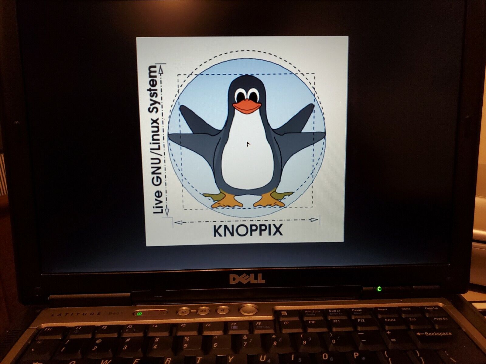 Knoppix Linux Bootable OS v8.6 "Original Live Operating System" 32G USB  Stick for Sale - Knoppix.net