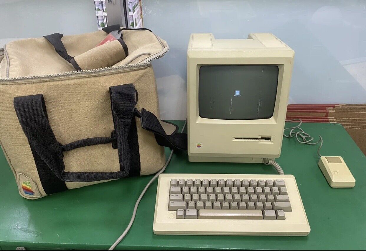 Apple Macintosh 128K M0001 Computer (1984)Vintage Mac Read