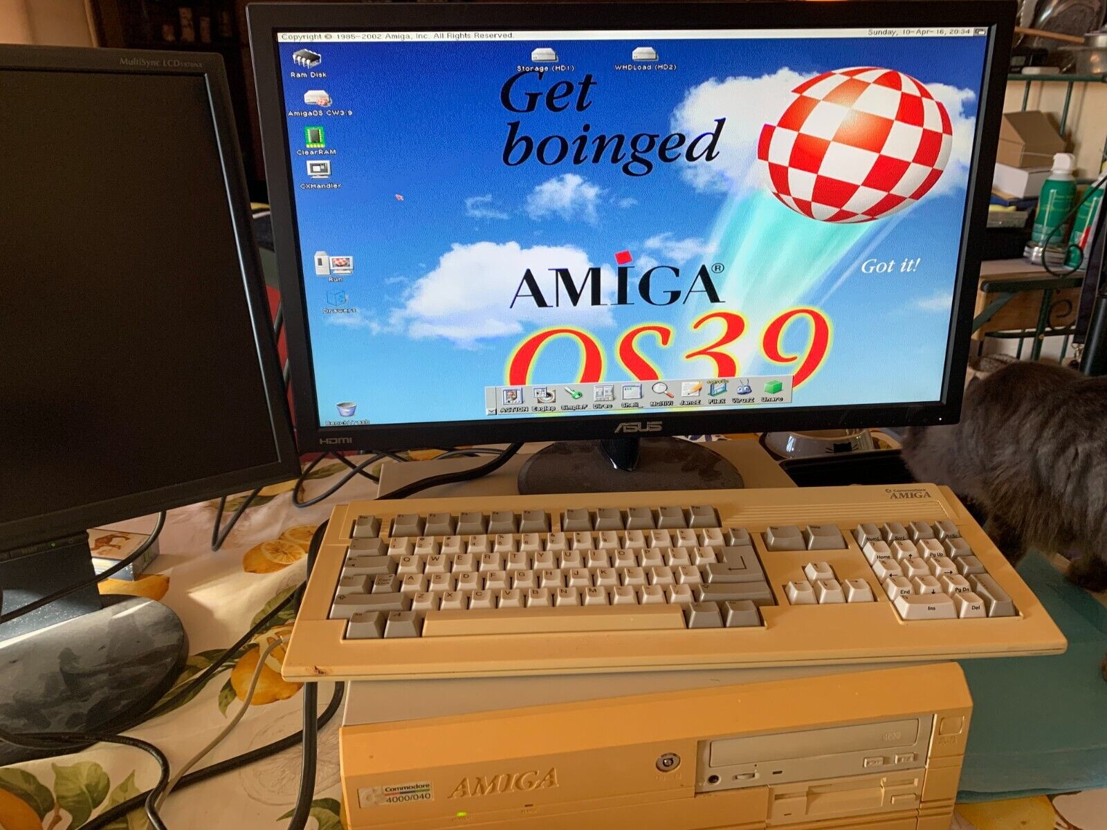 Vintage Commodore Amiga 4000/040 Fully restored with video card and 250 MB RAM