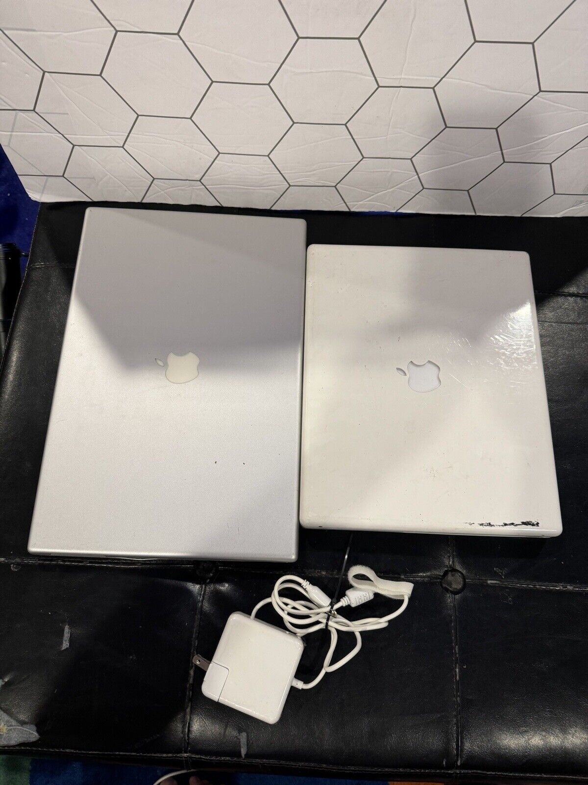 Vintage Apple G3 And G4 Laptops For P/R