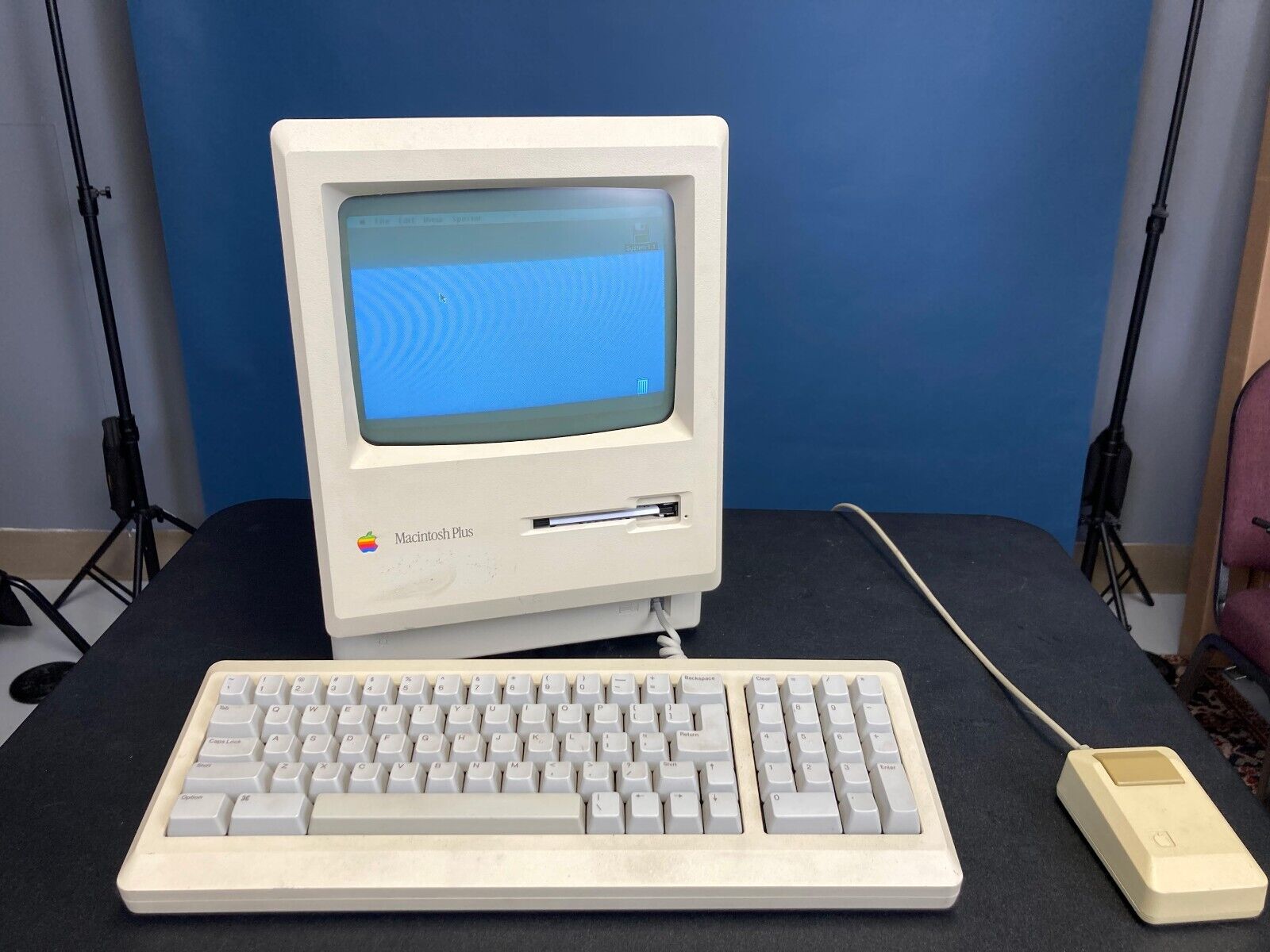 Vintage Apple Macintosh Plus Desktop Computer - M0001A