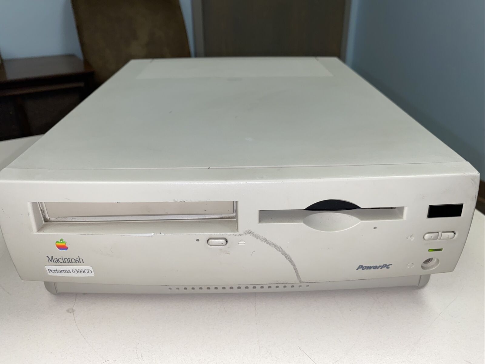 Vintage Apple Macintosh Performa 6300CD Model M3076 (Parts) See Description